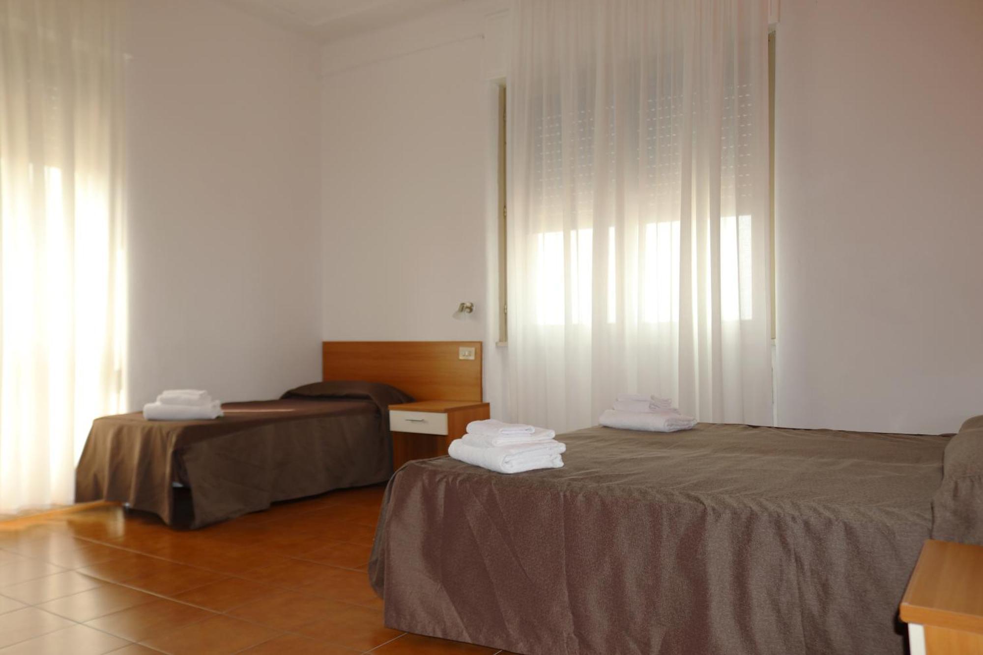 Hotel Villa Trieste Sirmione Camera foto